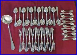 Ménagère de 37 couverts en métal argenté ERCUIS modèle sully