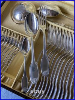 Ménagère en métal argenté Alfenide, 39 pièces, modèle petite coquille