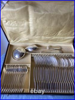 Ménagère en métal argenté Alfenide, 39 pièces, modèle petite coquille