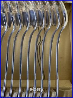 Ménagère en métal argenté Alfenide, 39 pièces, modèle petite coquille