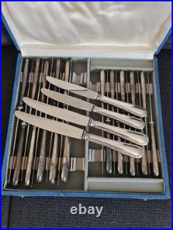 Ménagère métal argenté Frionnet François 24 Couteaux modèle Service Ruban