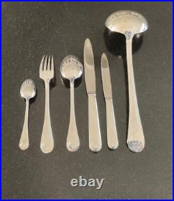Ménagère métal argenté modèle Art Déc 61 pièces