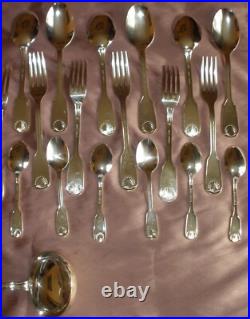 Ménagère métal inox argenté modèle Coquille 36 pièces manque 1 fourchette