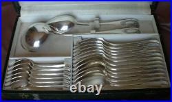 Ménagère pour 6 personnes Coffret 20 pièces métal argenté Modèle à médaillon