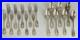 Partie-de-menagere-Christofle-modele-filet-metal-argente-monogramme-debut-XXe-01-tau