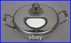 Plat rond legumier metal argente Christofle France legumier modele Malmaison