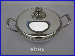 Plat rond legumier metal argente Christofle France legumier modele Malmaison