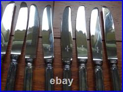 RAVINET D'ENFERT ANCIENNE MENAGERE 61 PCS métal argenté MODELE COQUILLE RAVINET D'ENFERT ANCIENNE MENAGERE 61 PCS métal argenté MODELE COQUILLE