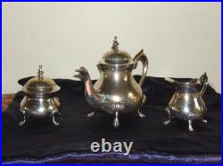 Service 3 Pieces Cafetiere Sucrier Pot A Lait En Metal Argente Modele Coquille Service 3 Pieces Cafetiere Sucrier Pot A Lait En Metal Argente Modele Coquille