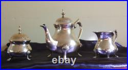 Service 3 Pieces Cafetiere Sucrier Pot A Lait En Metal Argente Modele Coquille Service 3 Pieces Cafetiere Sucrier Pot A Lait En Metal Argente Modele Coquille