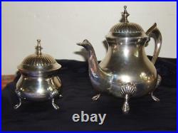 Service 3 Pieces Cafetiere Sucrier Pot A Lait En Metal Argente Modele Coquille Service 3 Pieces Cafetiere Sucrier Pot A Lait En Metal Argente Modele Coquille
