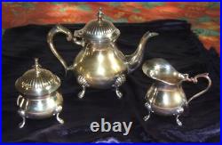 Service 3 Pieces Cafetiere Sucrier Pot A Lait En Metal Argente Modele Coquille Service 3 Pieces Cafetiere Sucrier Pot A Lait En Metal Argente Modele Coquille