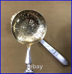 Service à fraises ARMAND FRENAIS modèle EMPIRE métal argenté Pelle Saupoudreuse