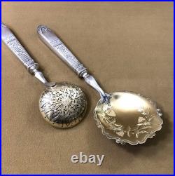 Service à fraises ARMAND FRENAIS modèle EMPIRE métal argenté Pelle Saupoudreuse