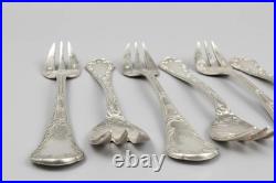Six fourchettes a huitres Christofle modele Chrysanthème metal argente