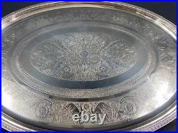 Très grand plateau de service en métal argenté signé CHRISTOFLE modèle Malmaison